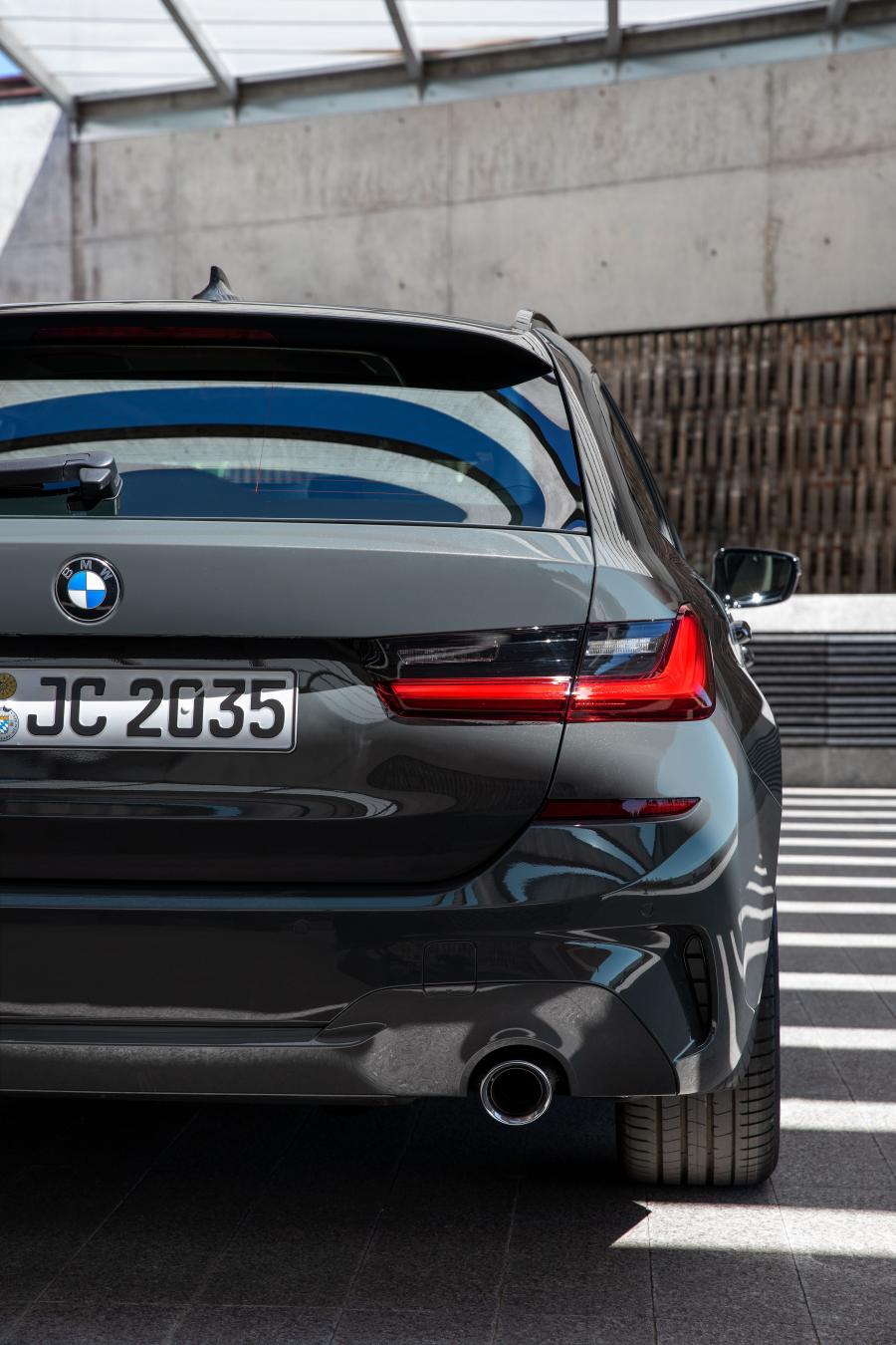 Детали экстерьера BMW 330i Touring M Sport (G21) 2019 года  (WW) (фото 73 из 93)